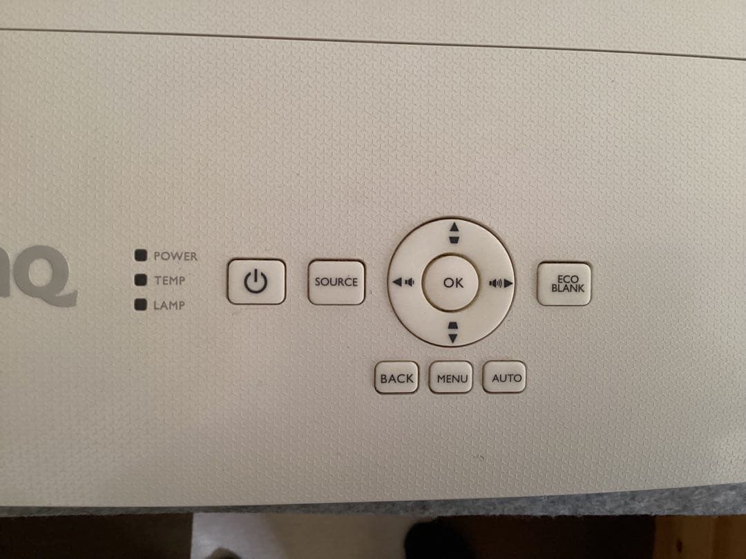 BenQプロジェクターMH534