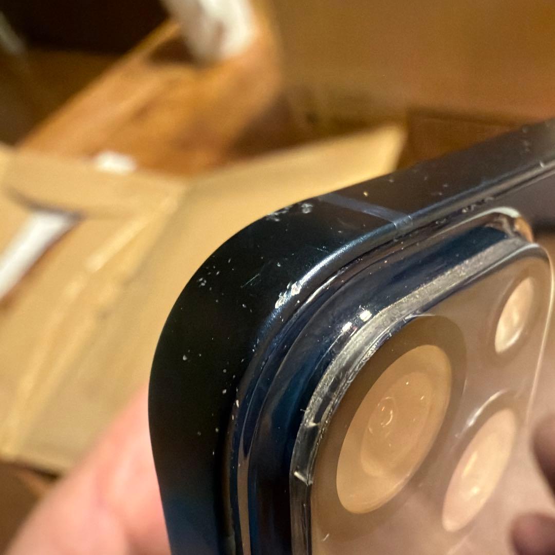 値下げApple iPhone 13本体　ライトニングケーブル付き