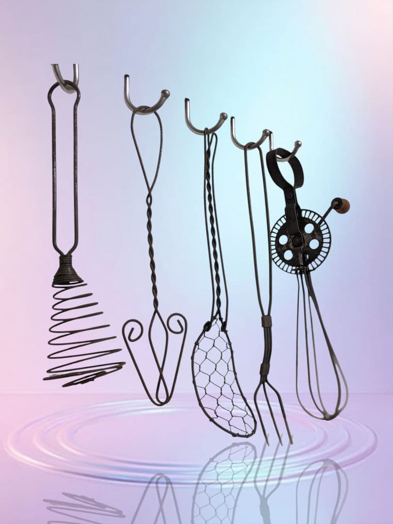 イギリスアンティーク　アイアン製キッチンツール5本セット　職人の手仕事を感じる品