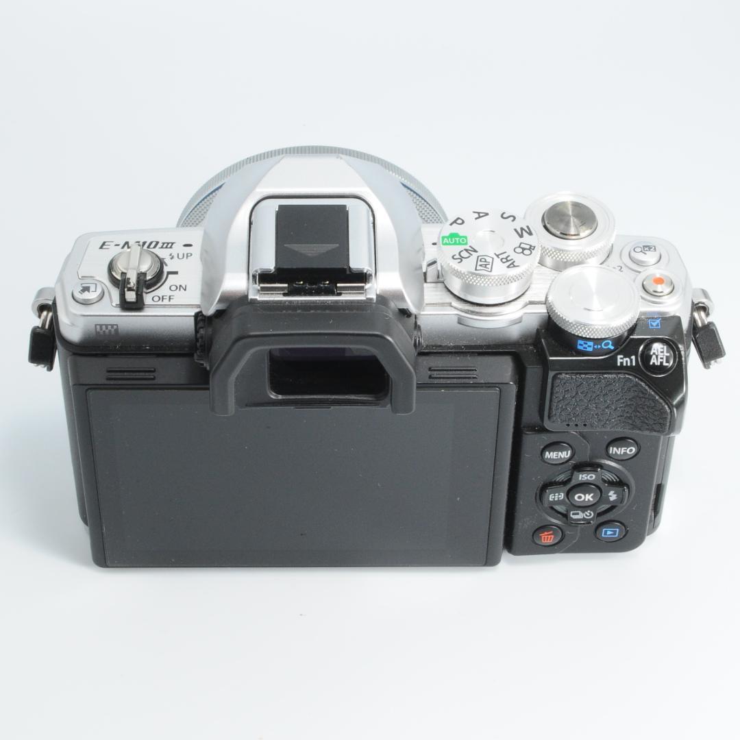 ★美品★OLYMPUS OM-D E-M10 Mark Ⅲ ダブルレンズキット