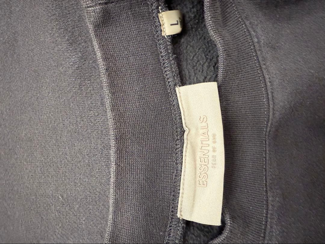 D*3様 ESSENTIALS トレーナー