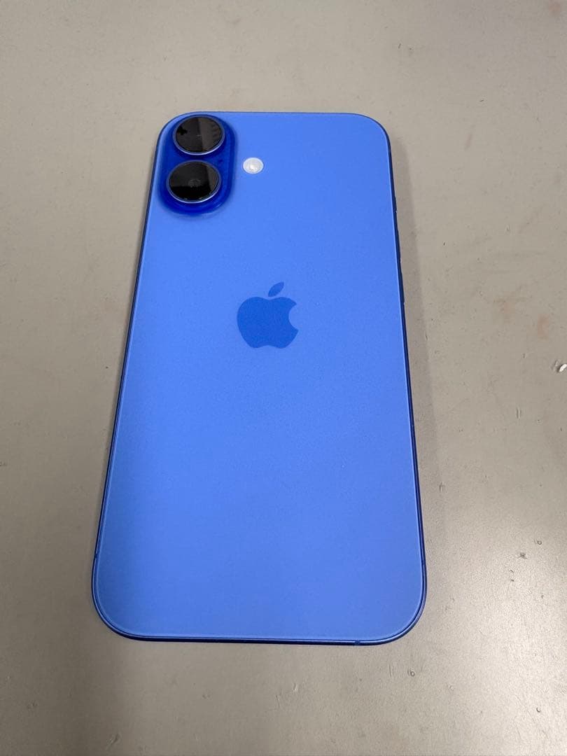 iPhone16 ブルー　256GB
