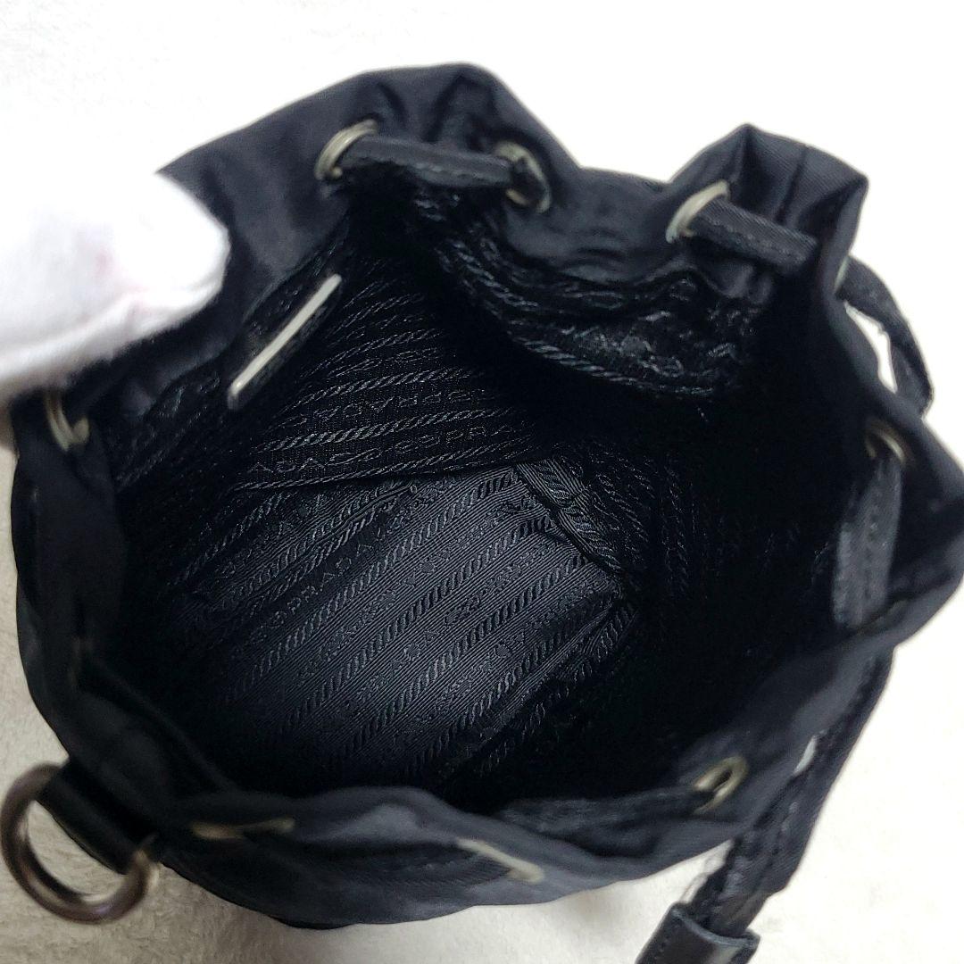 【瑠衣@緊急のメッセージ以外は不要です】さん専用✨PRADA　ハンドバッグ 巾着