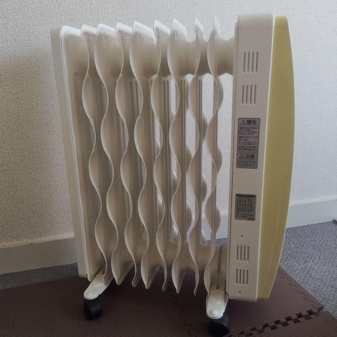 2018年製　アイリスオーヤマ　ウェーブ型　オイルヒーター