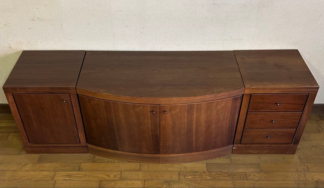 マルニ　テレビボード ウォールナット　ダークブラウン 曲線デザイン　中央のみ