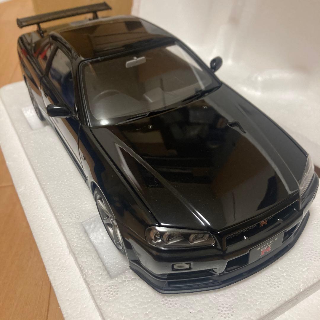 Nissan SKYLINE GT-R V-spec II 1/18 ミニカー