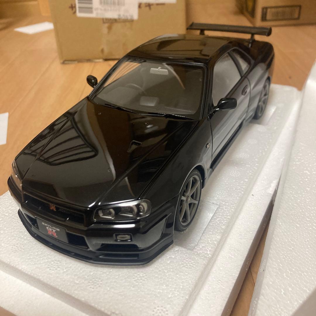 Nissan SKYLINE GT-R V-spec II 1/18 ミニカー
