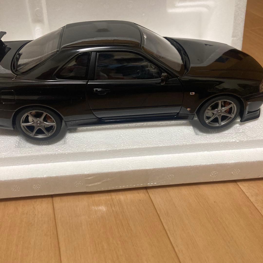 Nissan SKYLINE GT-R V-spec II 1/18 ミニカー