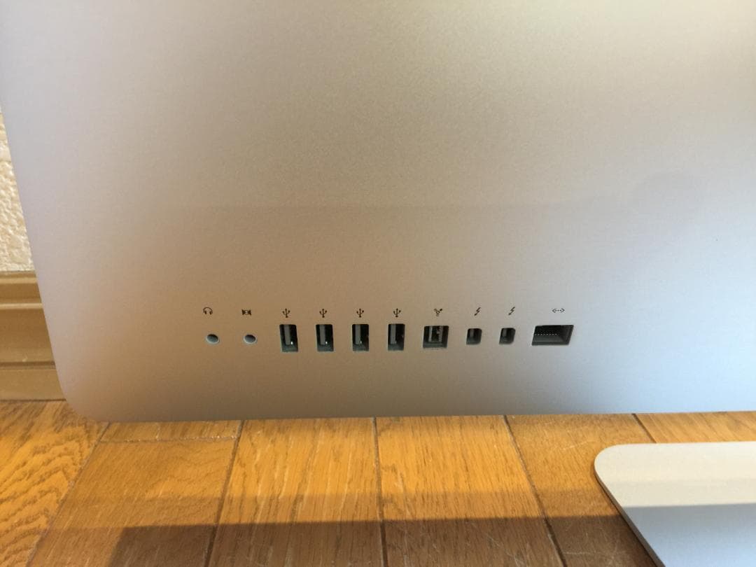 iMac 27インチ MC813J/A (Mid2011) SSDに換装済