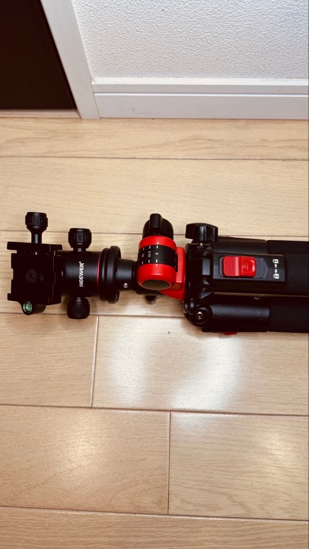 専用　NEEWER ボールヘッド三脚 キャリングケース付き