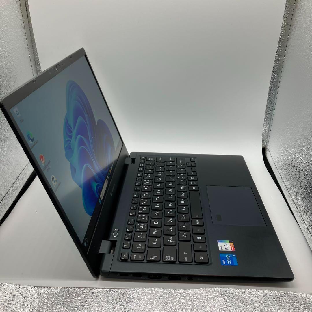 美品 超軽量 Dynabook 最上位　12世代 i5 16GB SSD