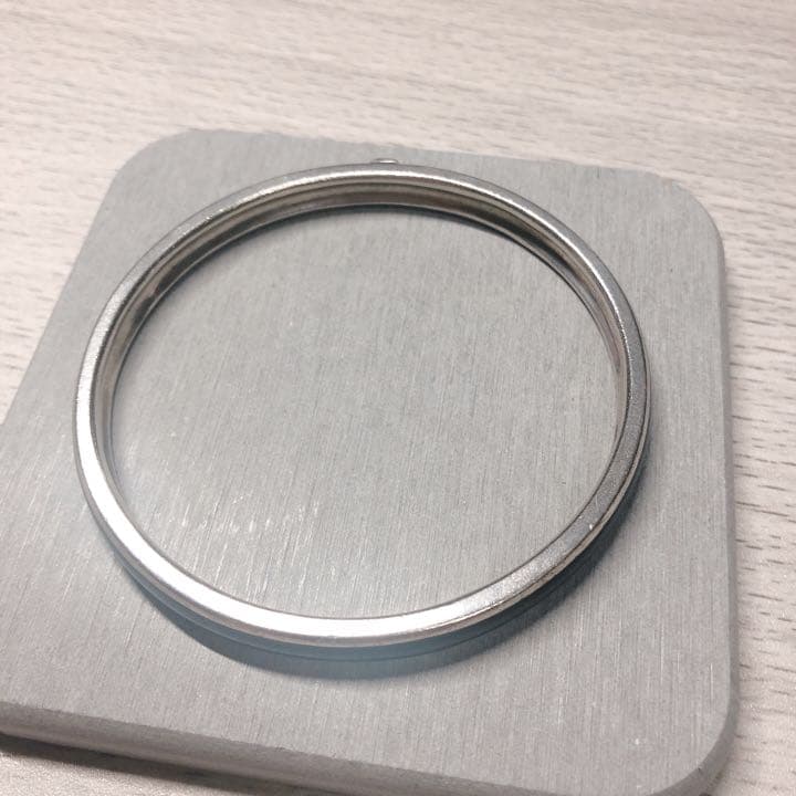 Justin Davis バングル