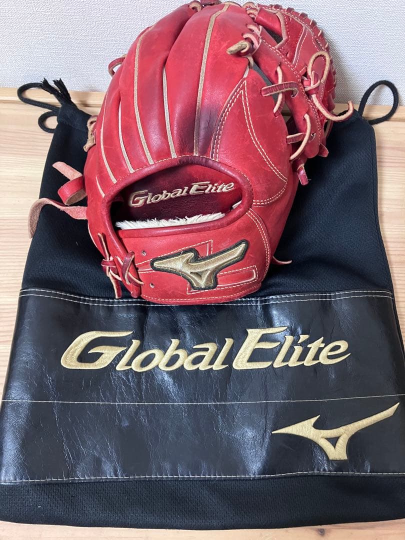 Global Elite ∞シリーズ 軟式グローブ レッド 収納袋付き