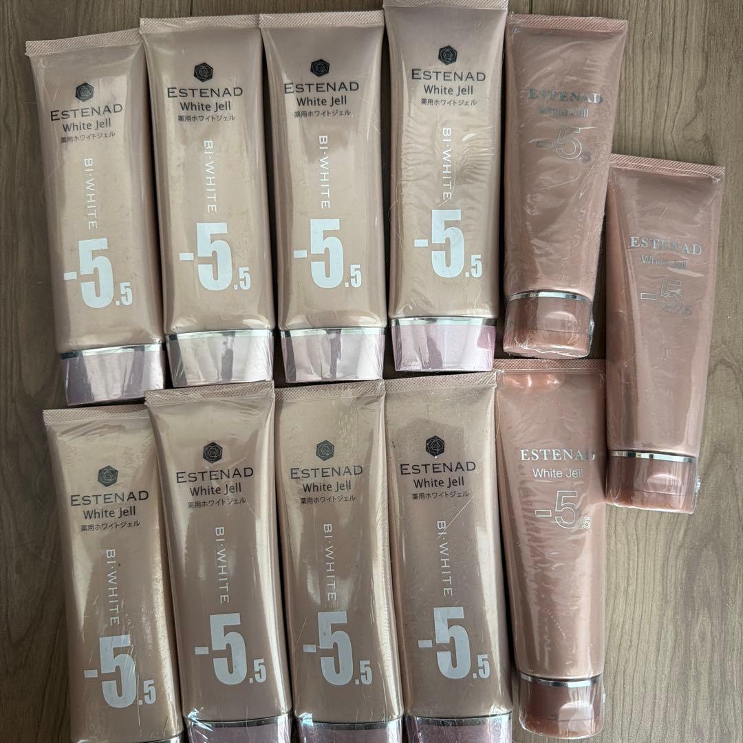 エステナード　薬用ホワイトジェル