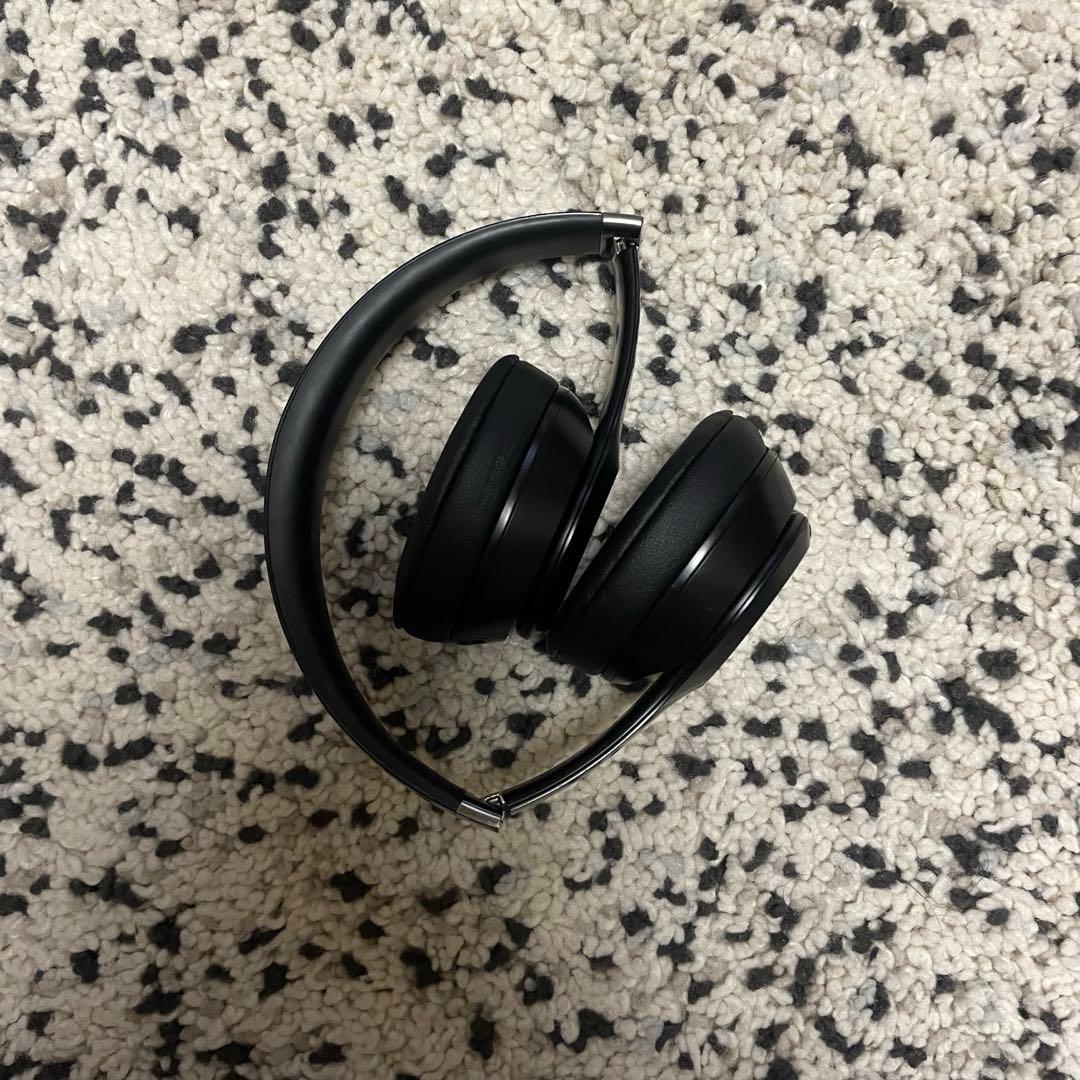 Beats Solo 4 beatsワイヤレスヘッドホン　black