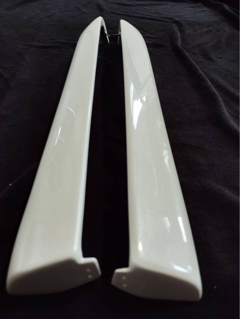 さ*様 200系　ハイエース　リアライナー　美品　070