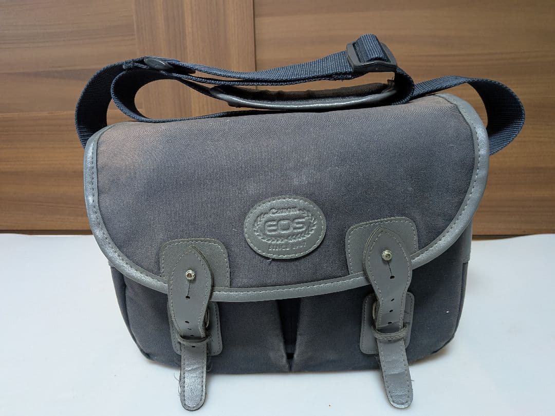 Canon EOS KISS 一眼レフカメラ 2本レンズ付き　動作確認済み