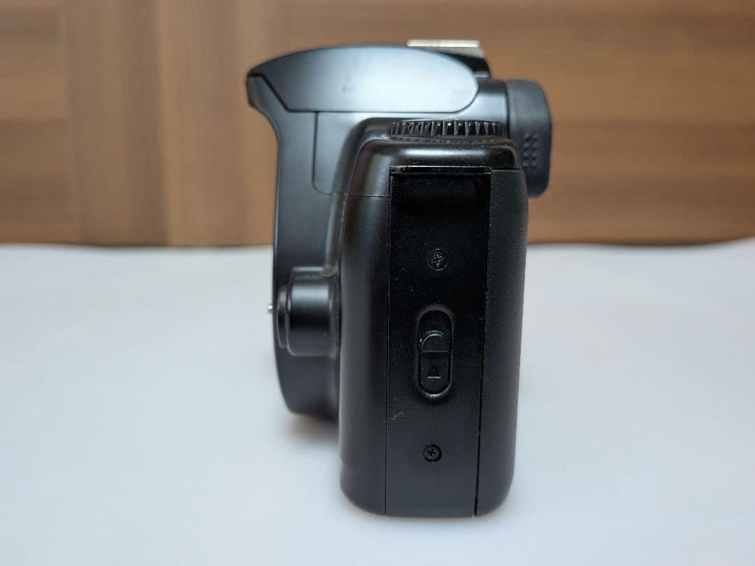 Canon EOS KISS 一眼レフカメラ 2本レンズ付き　動作確認済み