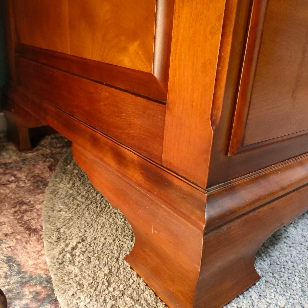 横浜ダニエル アンティーク ワードローブ