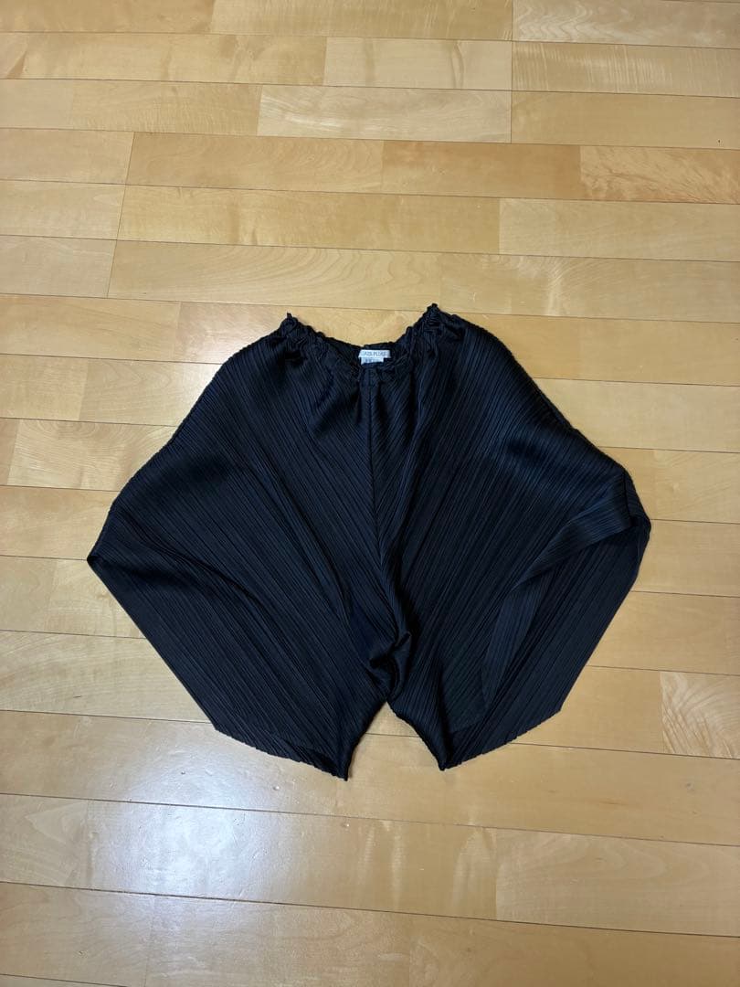 プリーツプリーズ　キュロット