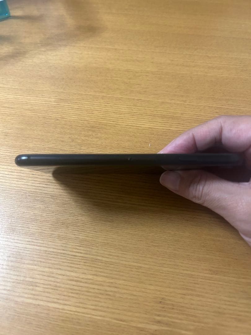 iPhone se（第2世代）se2 64GBブラック 本体