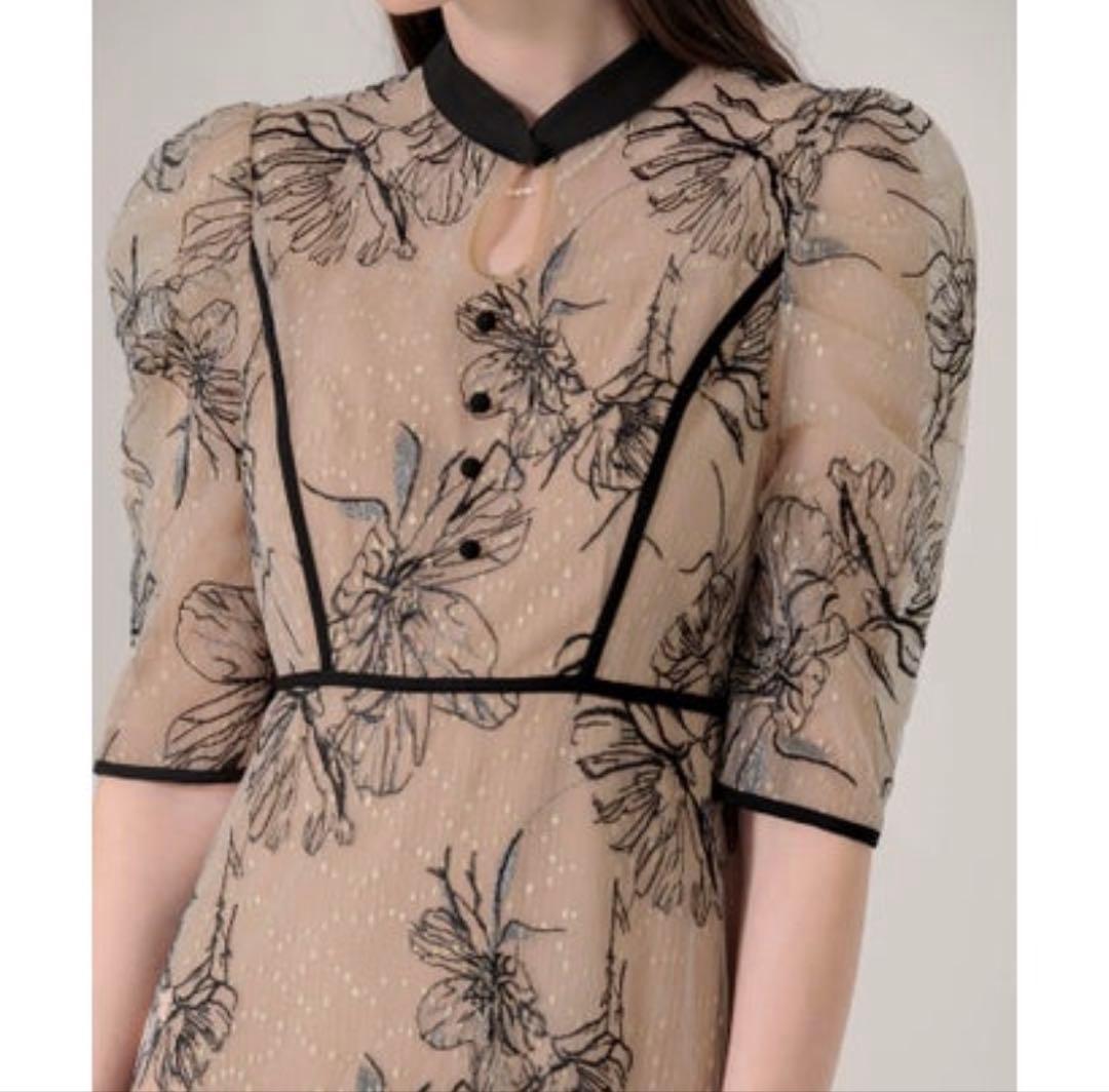 レジャ Leja 花柄刺繍ラメレースロング丈ドレスワンピース　ベージュ　M