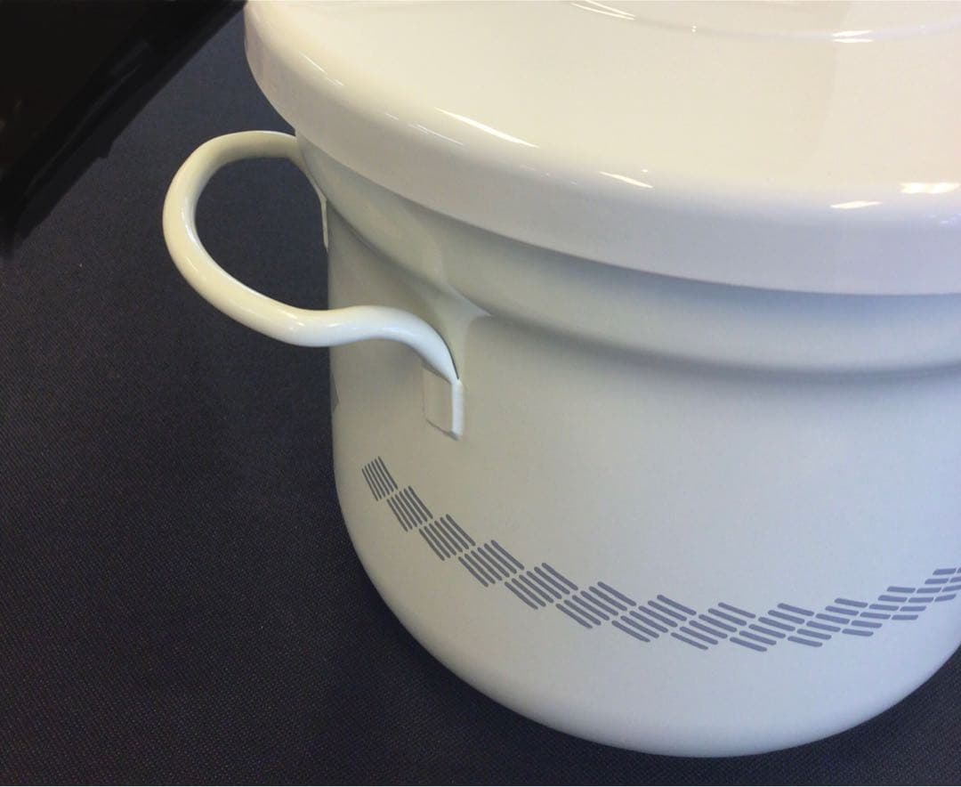 サーモス　高性能保温おひつ　シャトルジャー　10合　1升　新品　未使用　箱あり