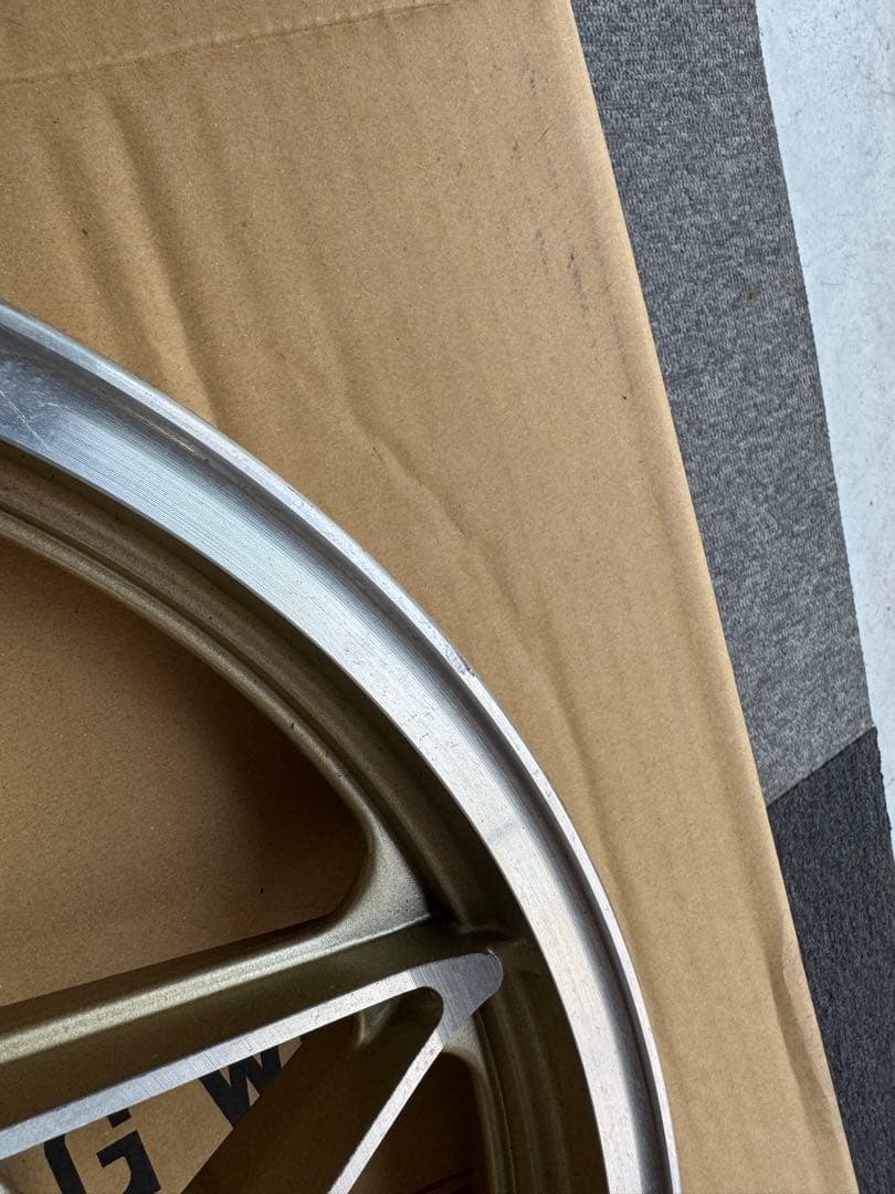 Z1 ホイール ゴールド キャスト　ダブルディスク