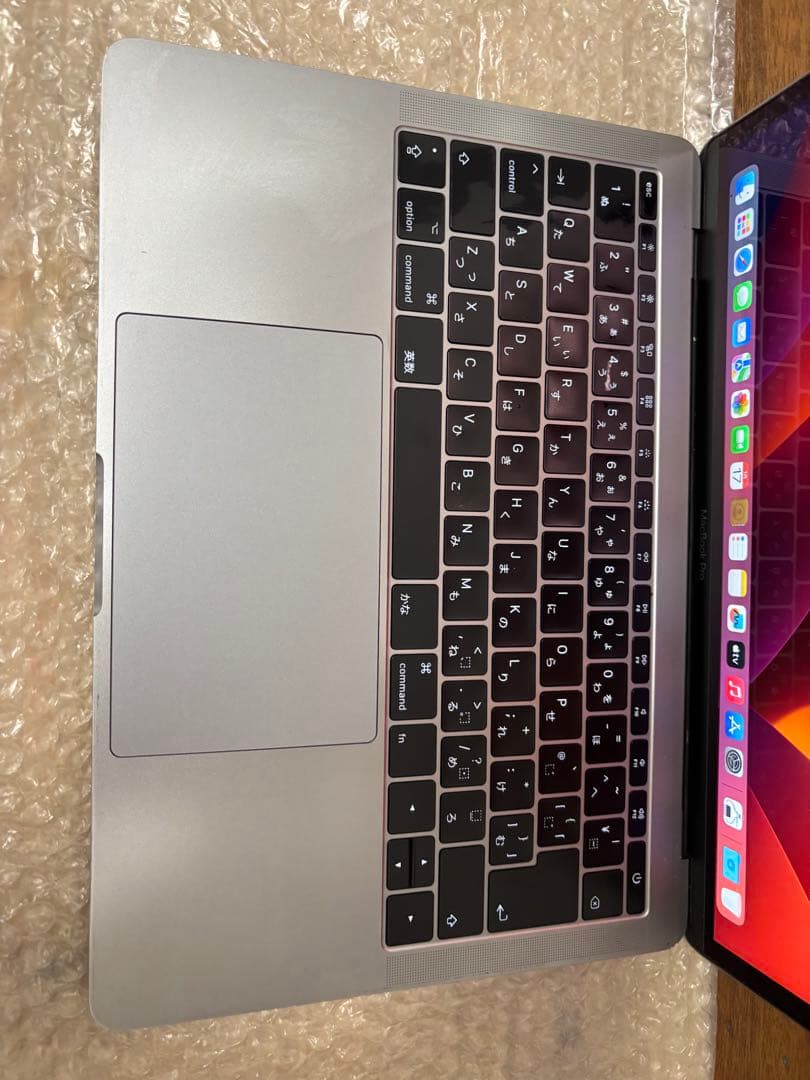 MacBook Pro 13インチ　A1708 16GB Retina