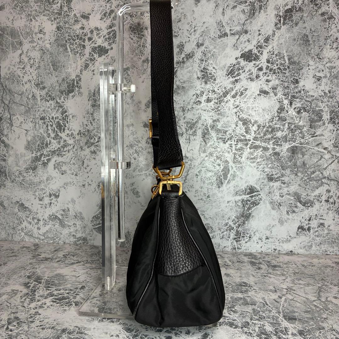 ✨PRADA✨　プラダ　ワンショルダーバッグ　ショルダーバッグ　ハンドバッグ　黒