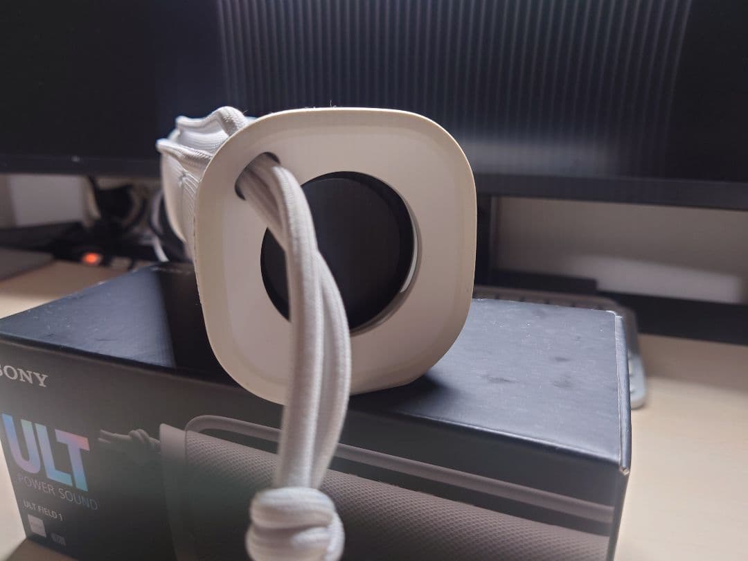 SONY ULT FIELD 1 オフホワイト