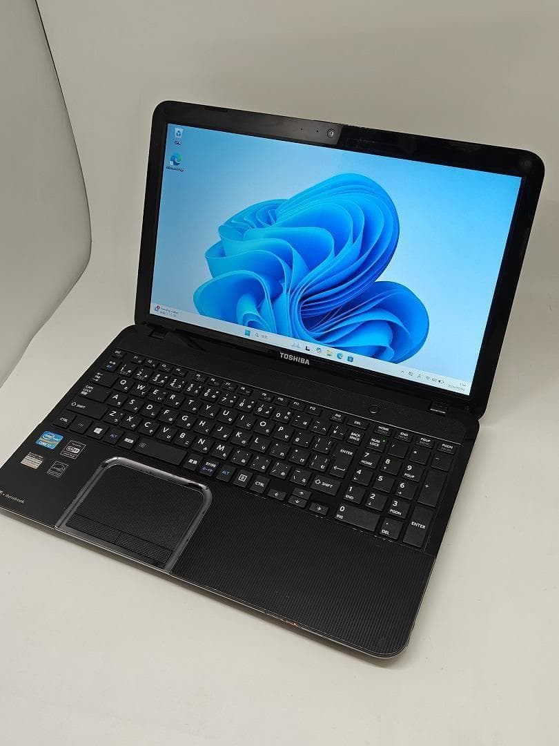 【東芝】爆速 Corei7/新品SSD256GB ノートパソコン 8GB F1