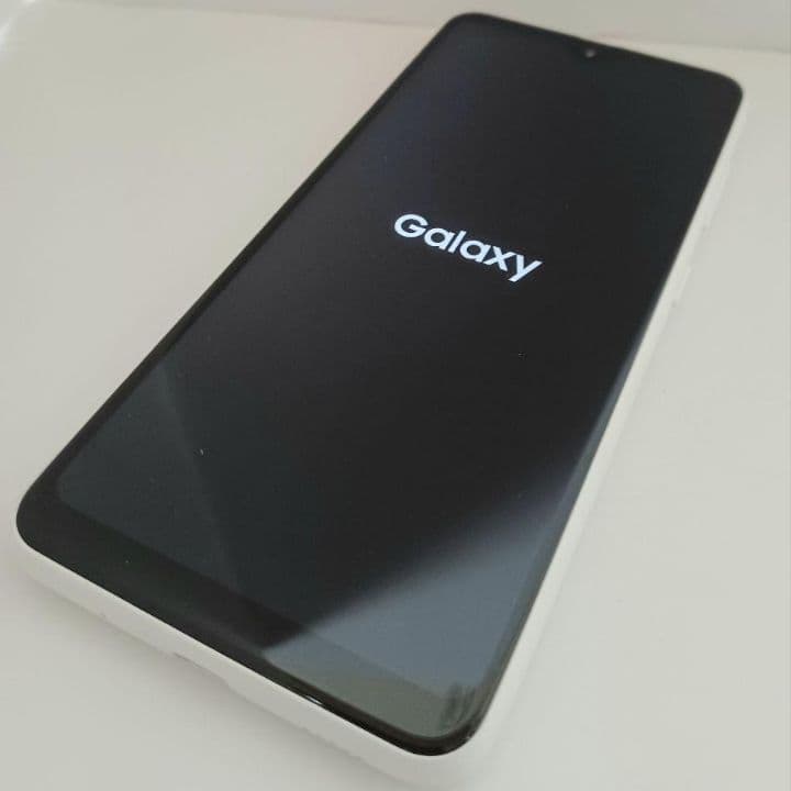 お値下げ！　極美品　Galaxy A22 5G ホワイト SIMフリー