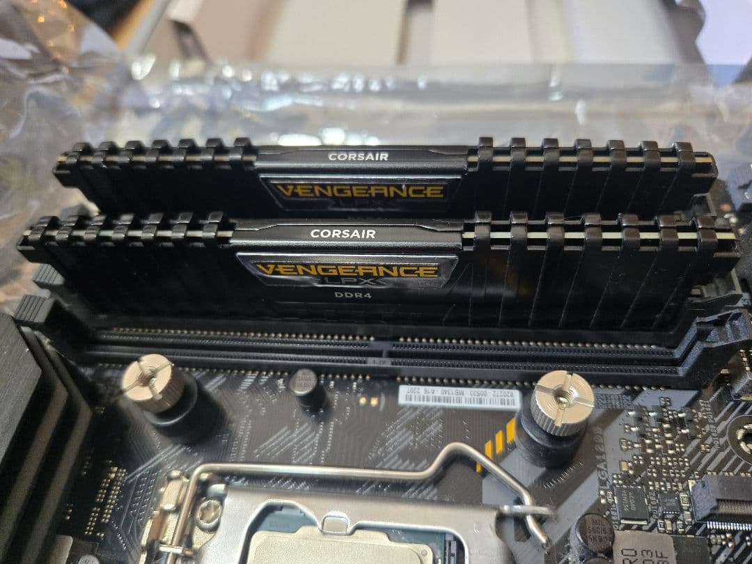 TUF GAMING Z490-PLUS マザーボード、CPU、メモリセット