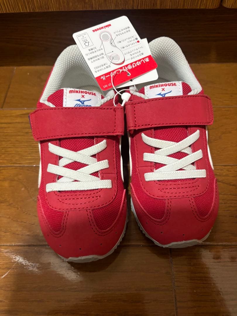 ミキハウス×ミズノ　スニーカー　16.5 レッド