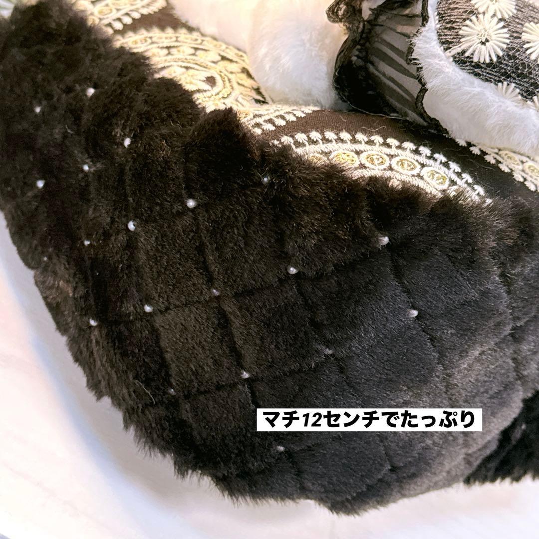 こ*ろ様 コヤンイサムチョン♡新作インド刺繍×パールファーbigルミちゃんのトー