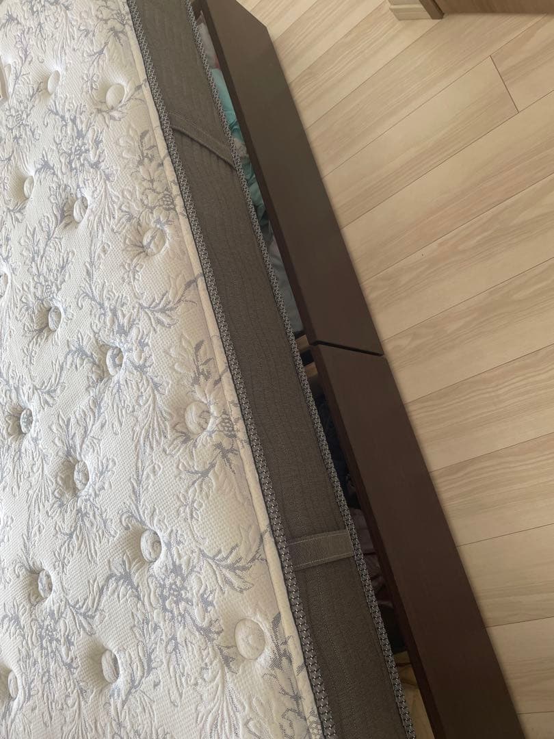 「最終金額」3/31シモンズマットレス　シングル　コンセント付きベッド　セット