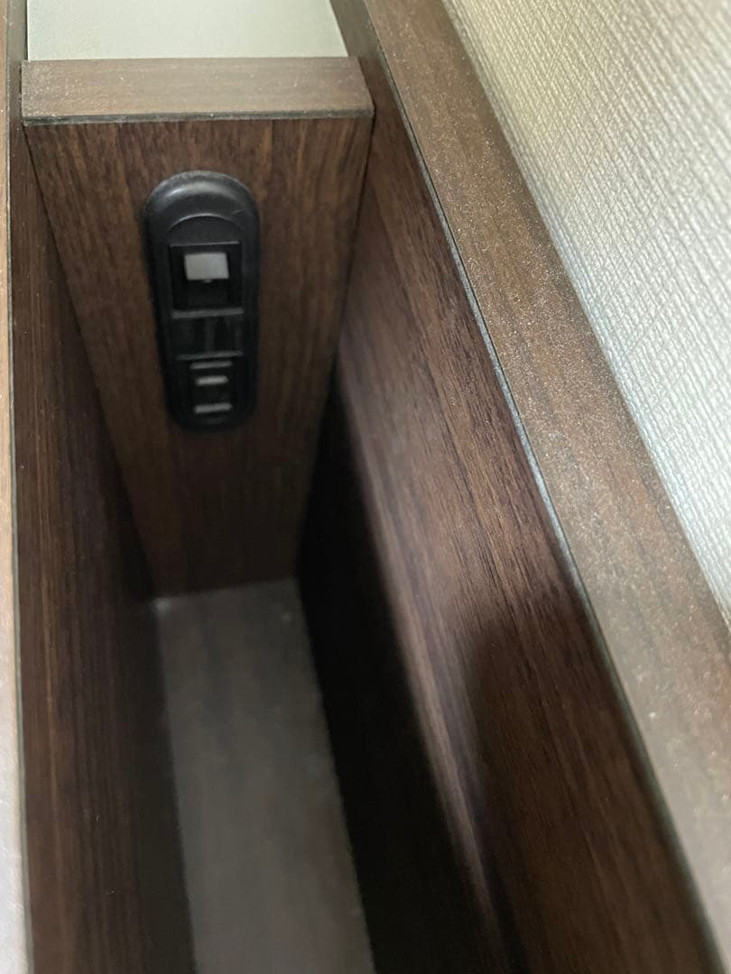 「最終金額」3/31シモンズマットレス　シングル　コンセント付きベッド　セット