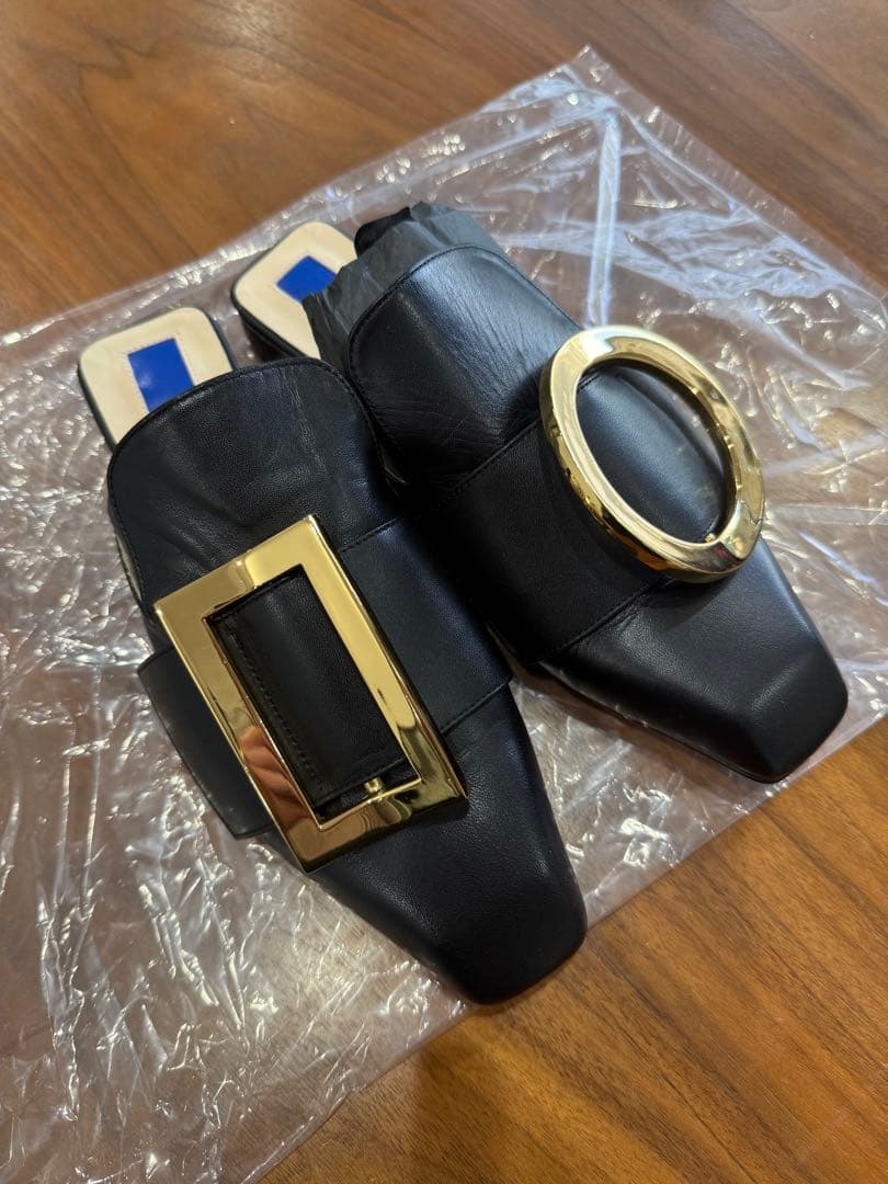 【値下げしました】UN3D. 23.0〜23.5cm ブラックレザー ミュール