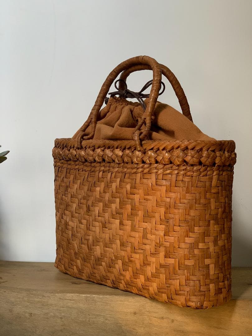 山葡萄 かごバッグ 六角花結び編み 網代編み 変則二重編み 手提げ 内布付き