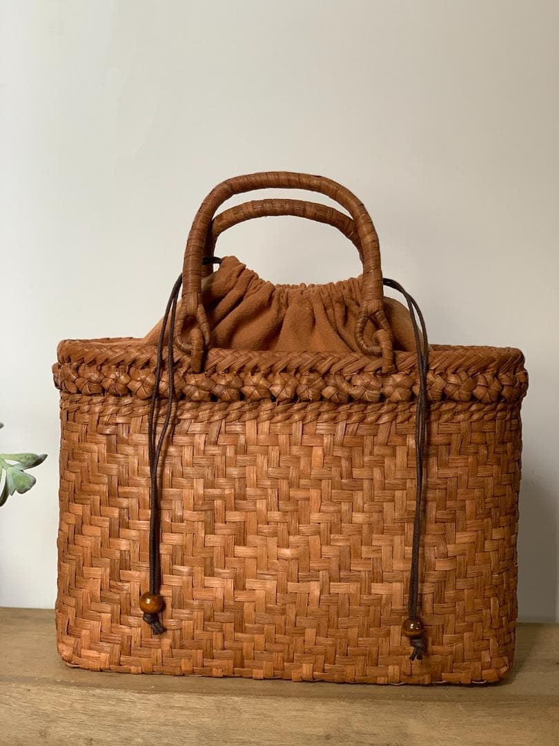 山葡萄 かごバッグ 六角花結び編み 網代編み 変則二重編み 手提げ 内布付き