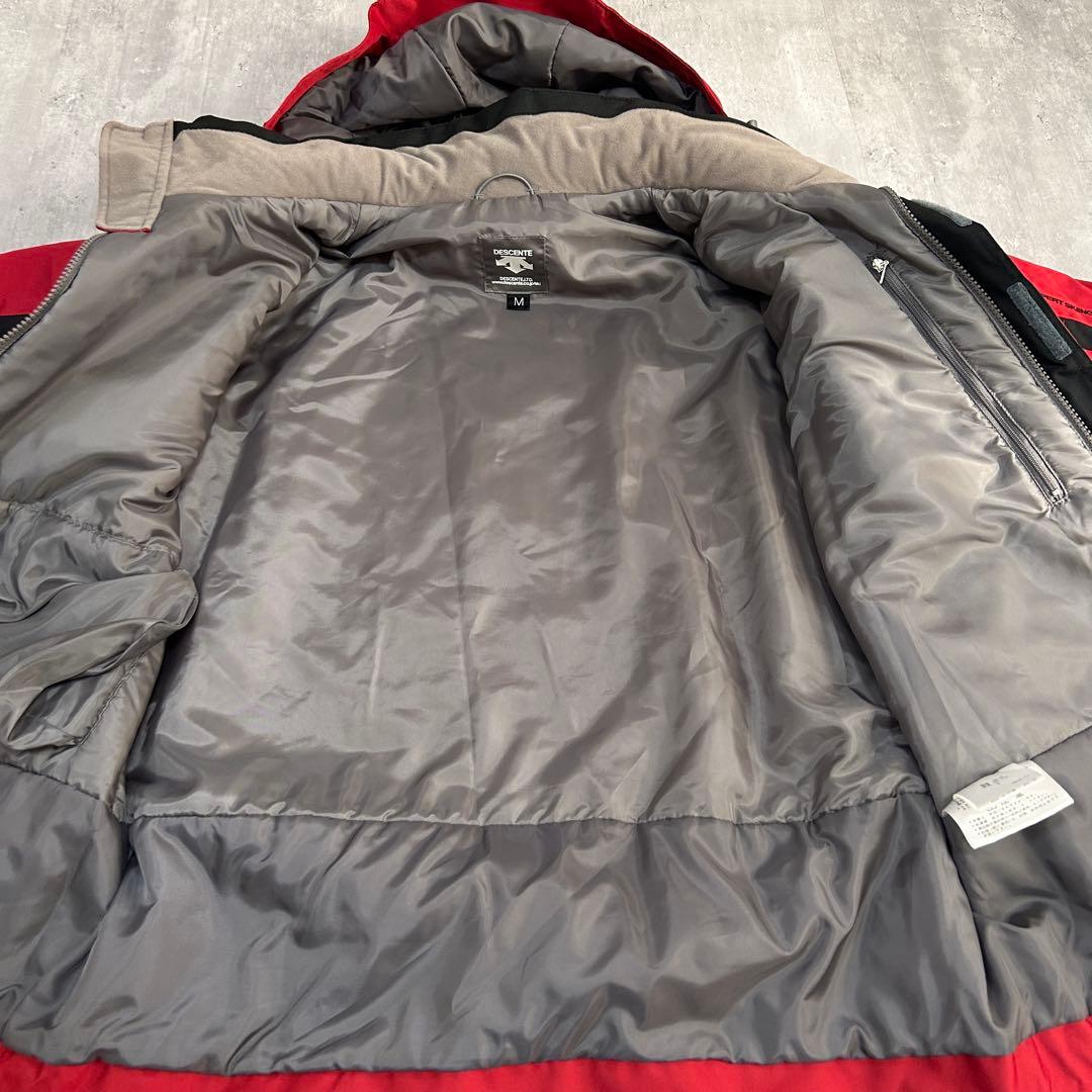 A920 美品 DESCENTE スキーウェア 上下セット メンズ M 赤×黒