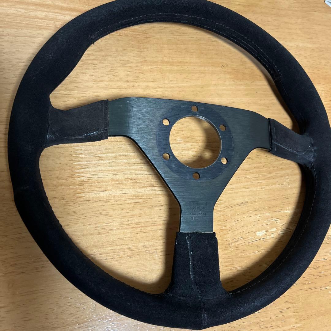 MOMO モモ　V35 バックスキン　ステアリング