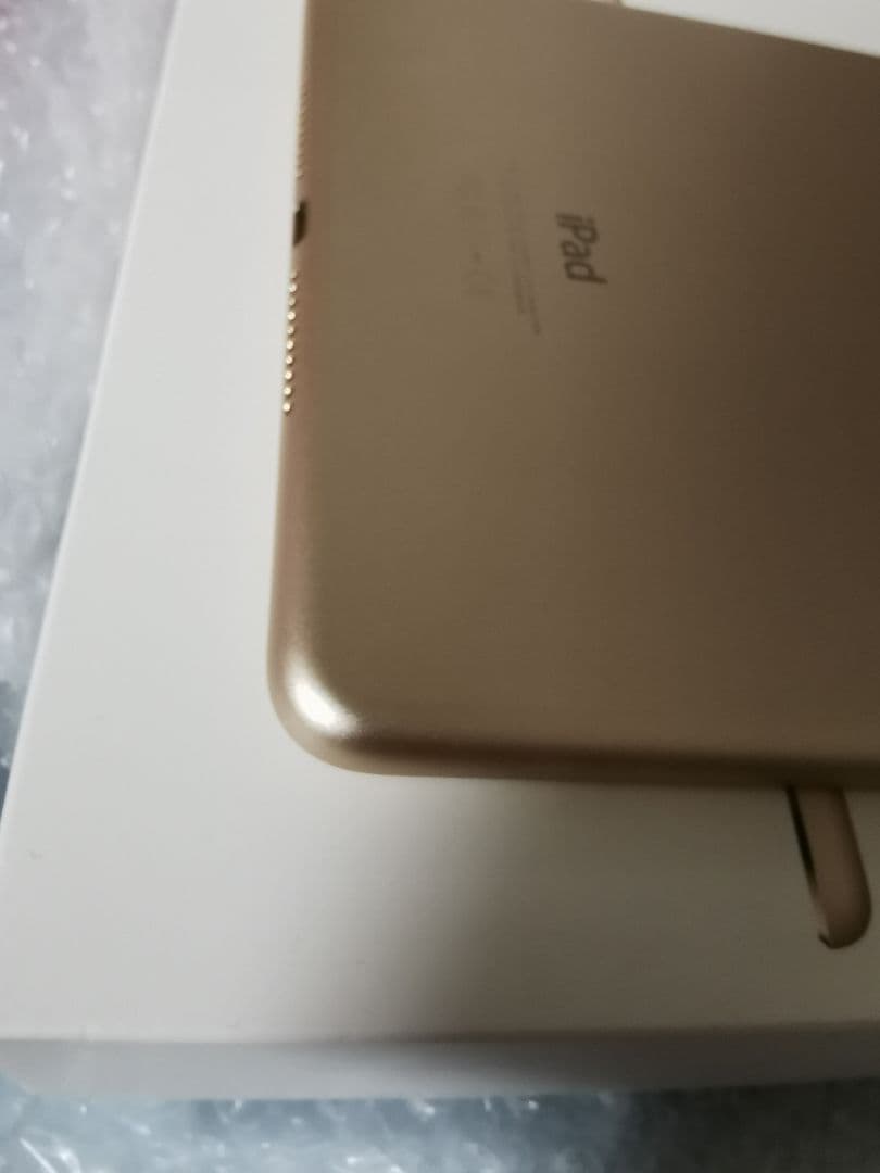 apple iPad mini 4 128GB wifiモデル