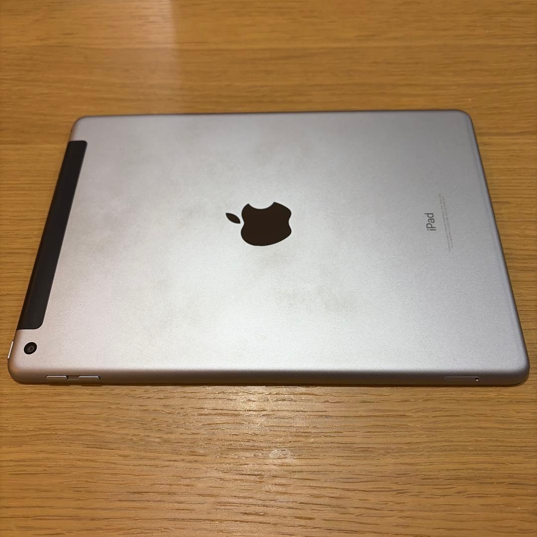 iPad 第6世代 Wi-Fi+Cellular 32GB 動作確認・初期化済