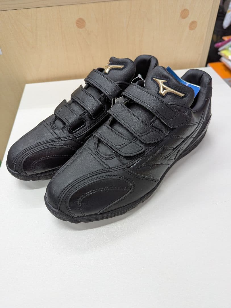 ミズノベースボール　トレーニングシューズ