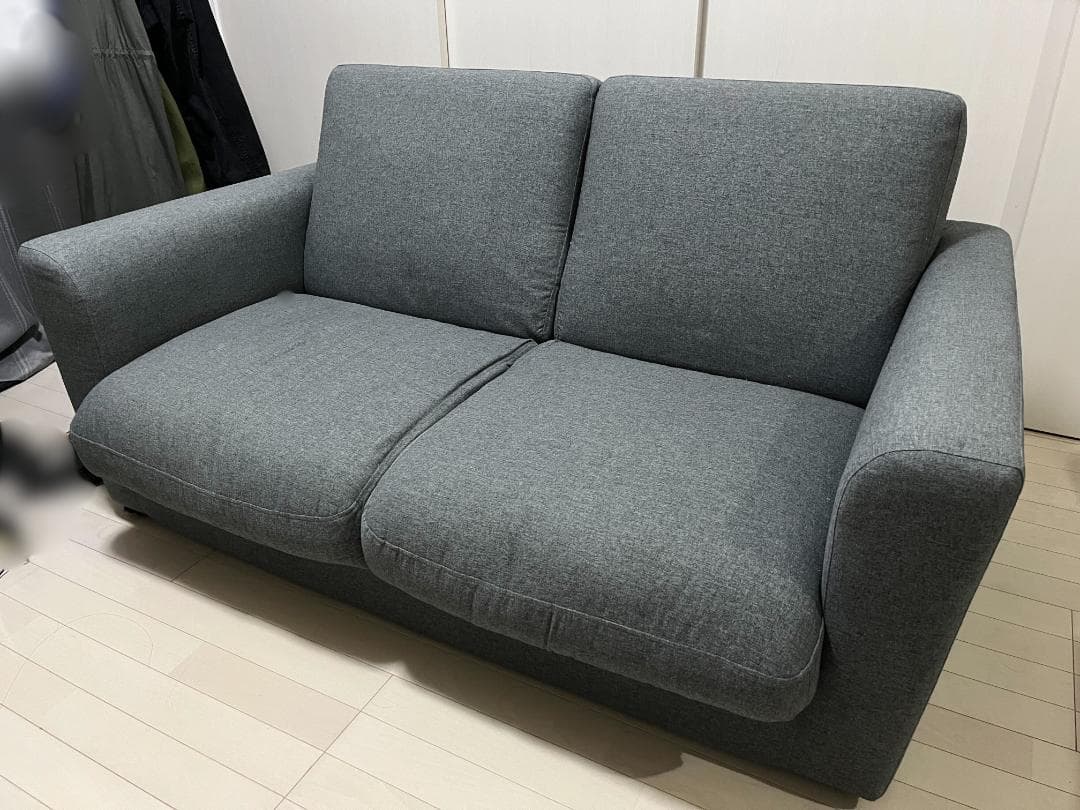 コンパクトにくつろげるソファベッド(フォワード GY)