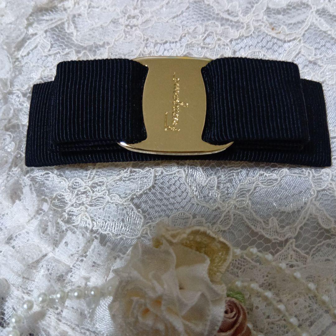 フェラガモ　リボンバレッタ黒