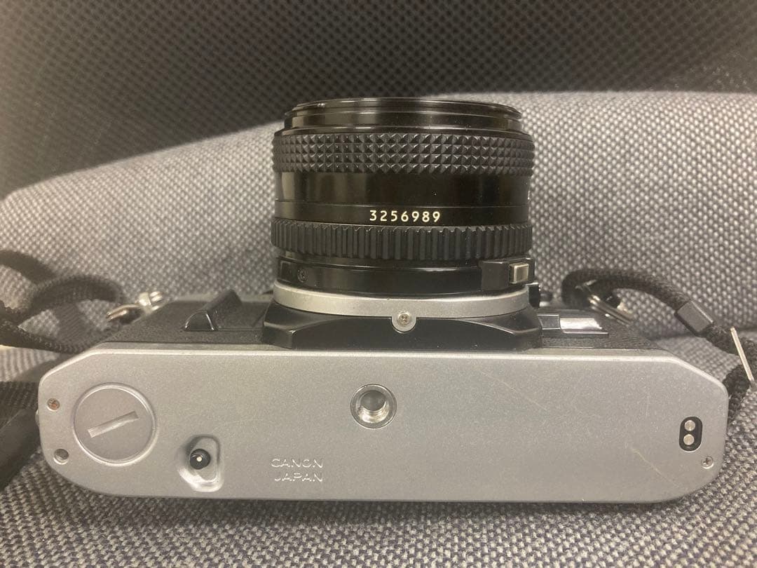 8*4様 B　[通電確認済み]　キャノン　Canon AE-1 フィルム一眼レフ