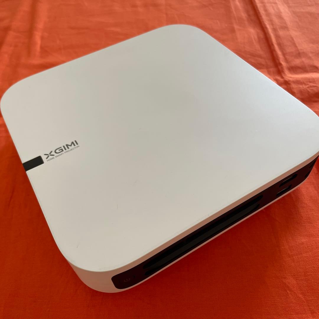XGIMI ElFinプロジェクター